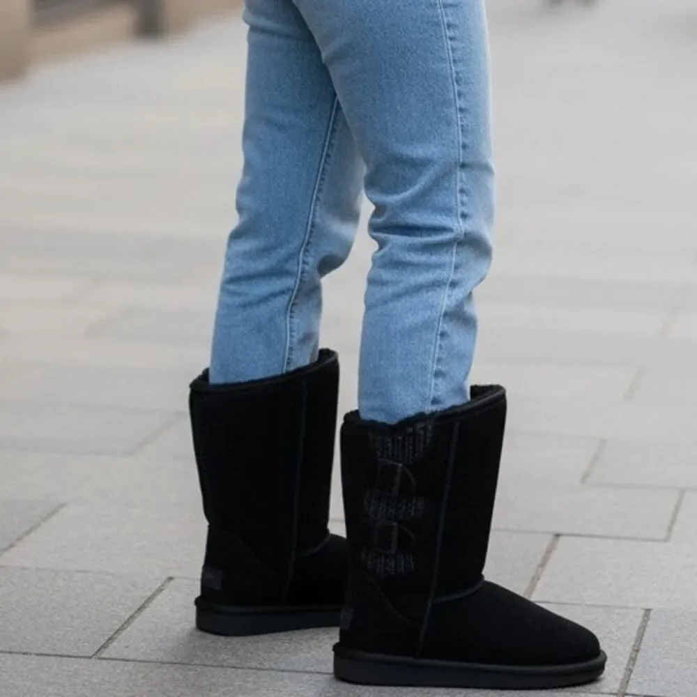 Cozy BearPaw Girls Bushie Black Suede Sheepskin Lined Boots - Size 1